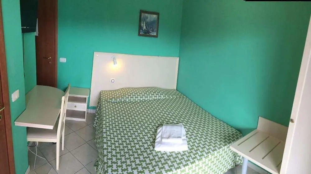 Domus Guesthouse Mediolan Włochy
